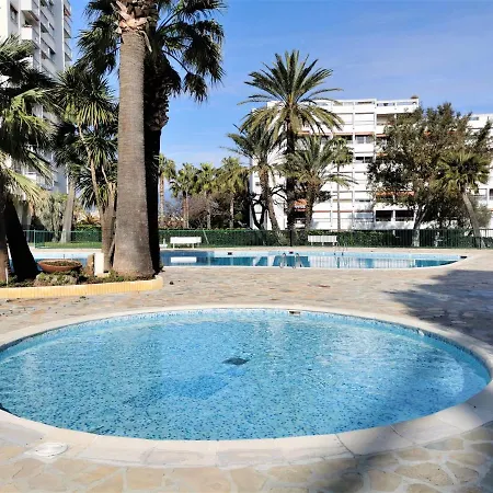 Roi Soleil Apartment *
