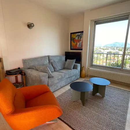 Roi Soleil Apartment